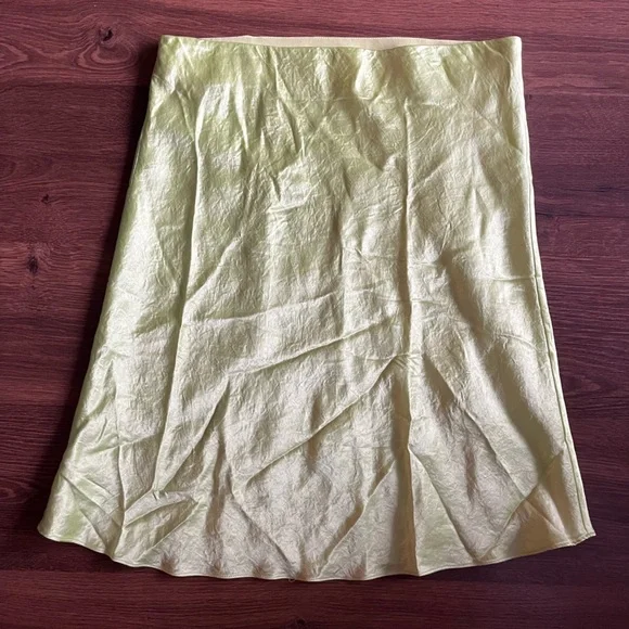 Mini Slip Neon Yellow - Picture 3 of 10